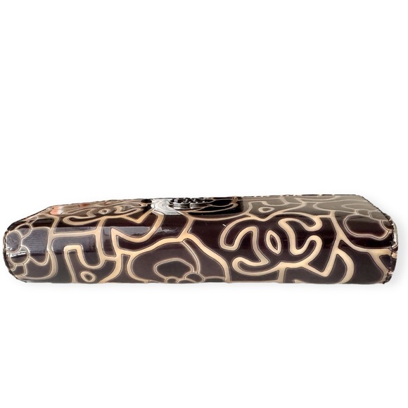 SOLD Chanel Camellia Patent Leather Long Wallet with Chain - Picture 4 of 14